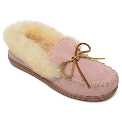 minnetonka sheepskin slippers