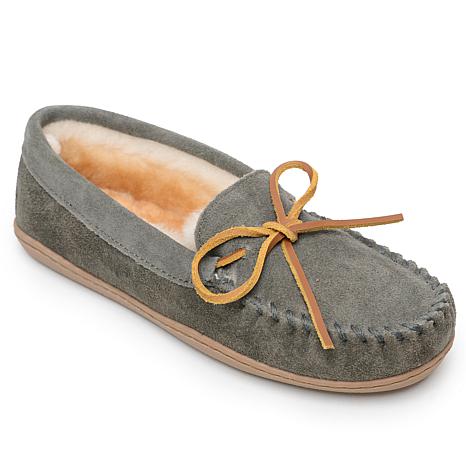 minnetonka mens slippers wide width