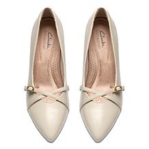 "As Is" Clarks Collection Kepley Star Leather Pump
