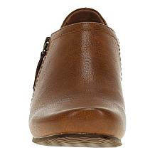 Baretraps Louise Wedge Shootie
