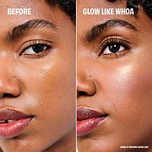 Benefit Cosmetics Glow-La-La Powder Highlight and Brush Set