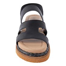 Blondo Frankee Flexible Platform Sandal