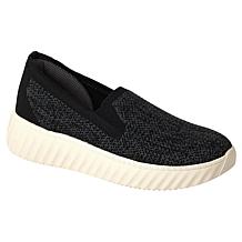 BZees® Wednesday Flat