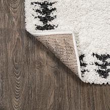 JONATHAN Y Calvia Moroccan Diamond Shag White/Black 2' x 10' Runner