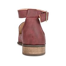 Journee Collection Women's Loreta Flat