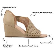 Journee Collection Women's Tru Comfort Foam Aretha Wedge