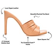 Journee Collection Womens Tru Comfort Foam Camber Pump