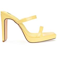 Journee Collection Womens Tru Comfort Foam Naivee Pump