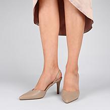 Journee Collection Womens Tru Comfort Foam Yvon Pumps