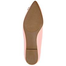 Journee Collection Women's Wide Width Renzo Flat