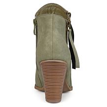 Journee Collection Women's Wide Width Vally Bootie