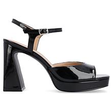 Journee Collection Women's Ziarre Sandals
