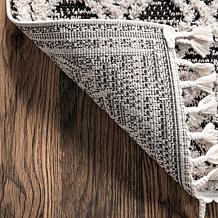 nuLOOM  2' 6" x 8' Ansley Moroccan Lattice Tassel Area Rug