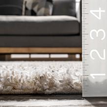 nuLOOM Brooke 4' x 6' Shag Tasseled Area Rug