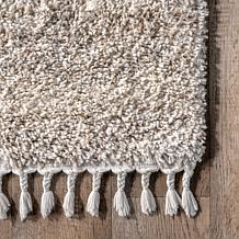 nuLOOM Brooke 6' 7" x 9' Shag Tasseled Area Rug