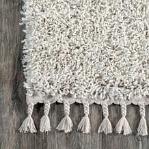 nuLOOM Neva Modern Tasseled Shag 2' 6" x 6 Area Rug