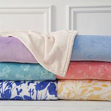 South Street Loft All Seasons Plush Blanket 