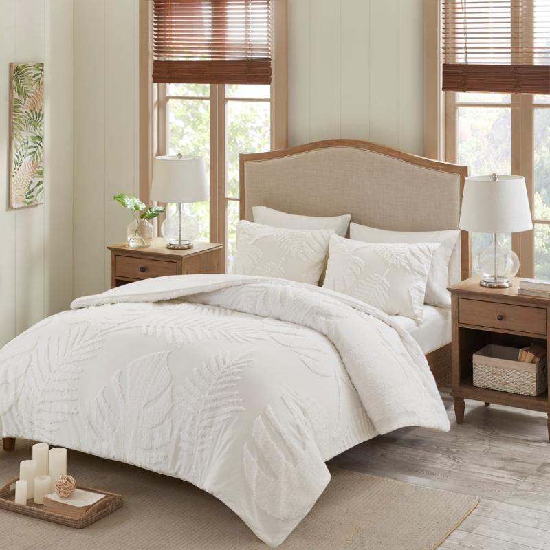 Madison Park Bahari 3-Pc Tufted Chenille Palm Comforter Set White F/Q ...