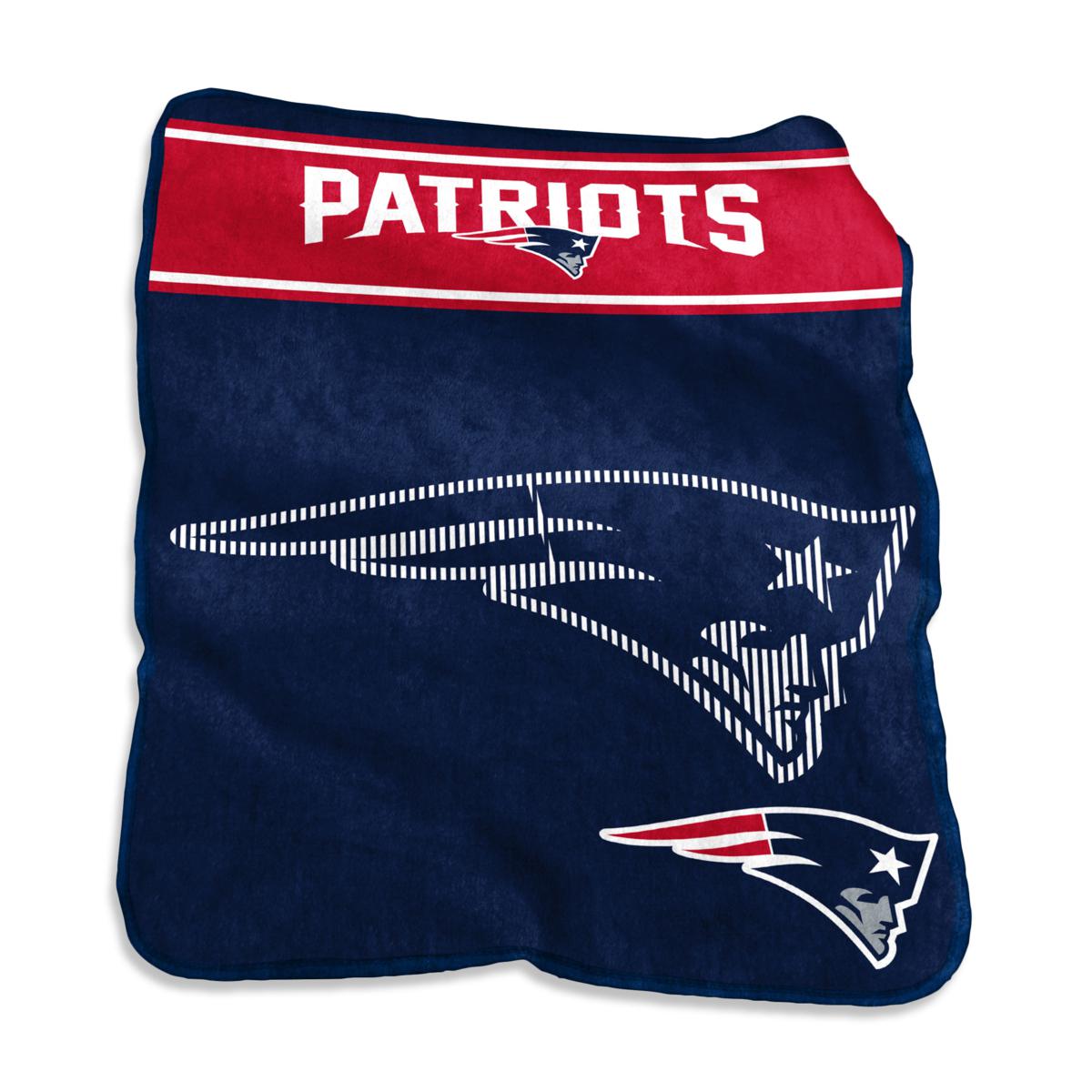 Officially Licensed NFL Patriots 60'' x 80'' XL Plush Throw Blanket ...