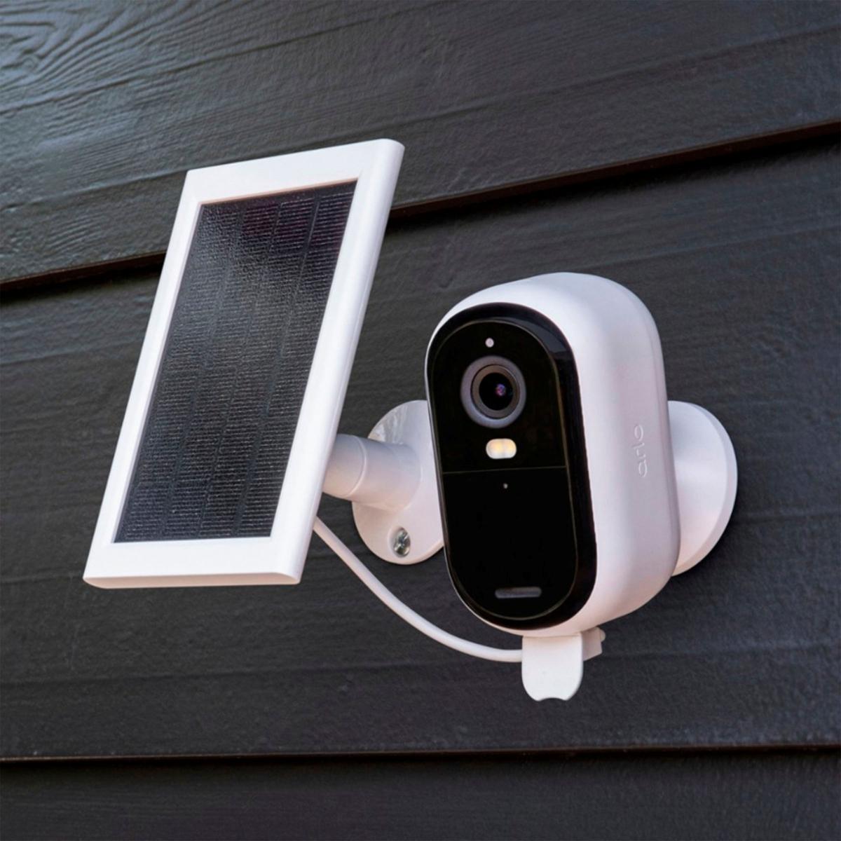 Arlo fashion camera solar