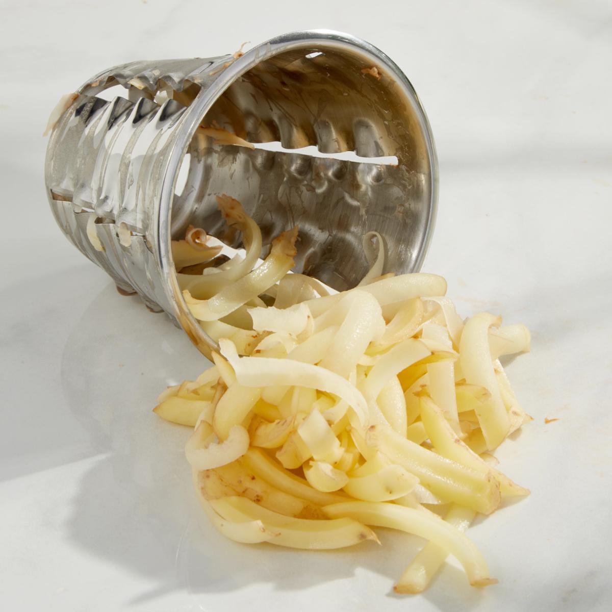 BergHOFF Tabletop Rotary Vegetable Cutter with 5 Cones | HSN