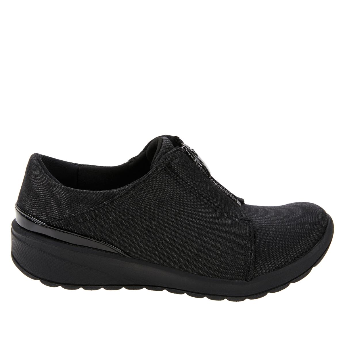 bzees shoes wide width