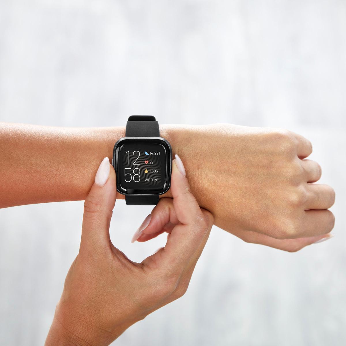 Fitbit Versa 2 Review: A Fitness-Focused Wearable With Smartwatch Add-ons