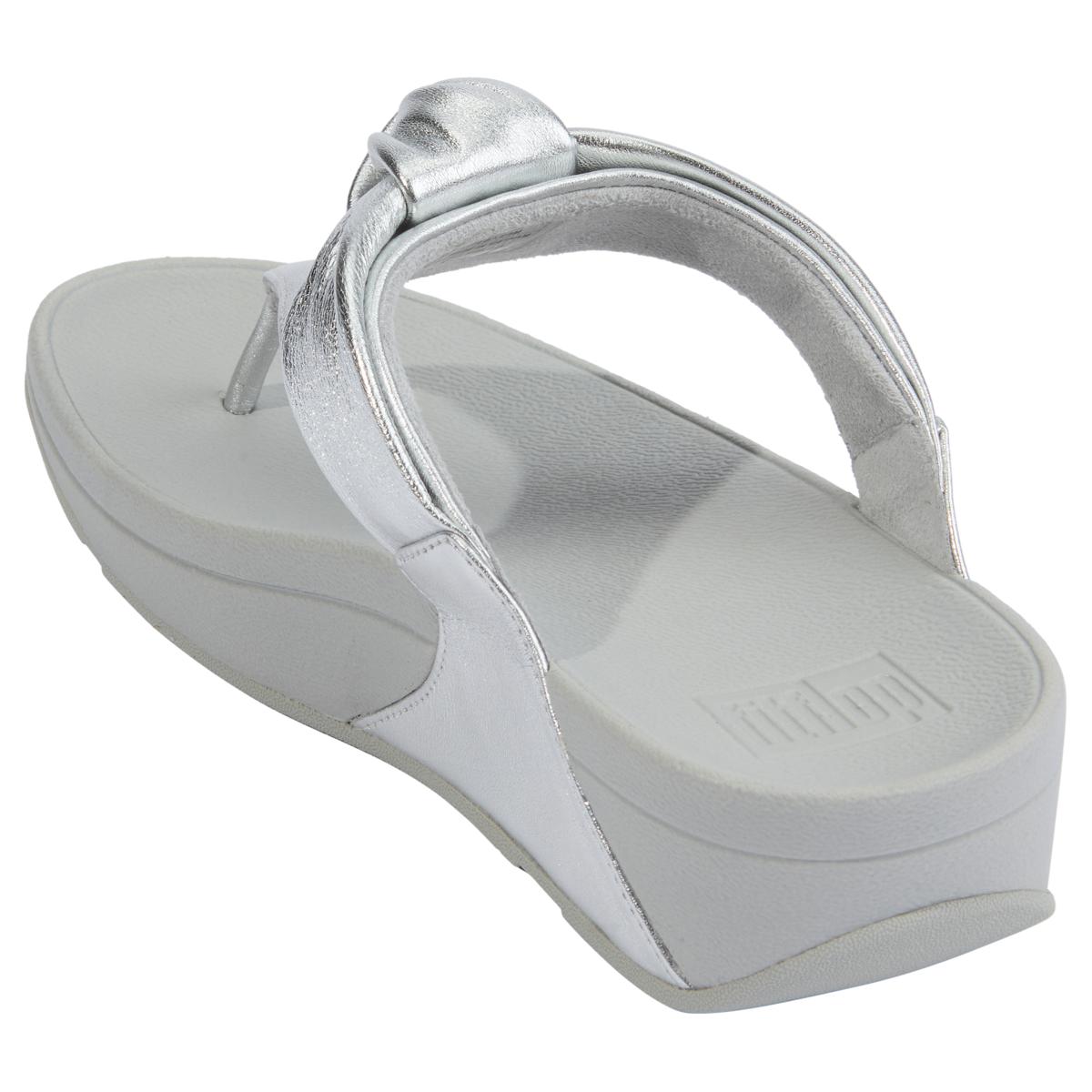 Fitflop Lulu Padded Knot Toe-Postサンダル LuLu Padded Knot Flip Flop in Silver by Fit Flops