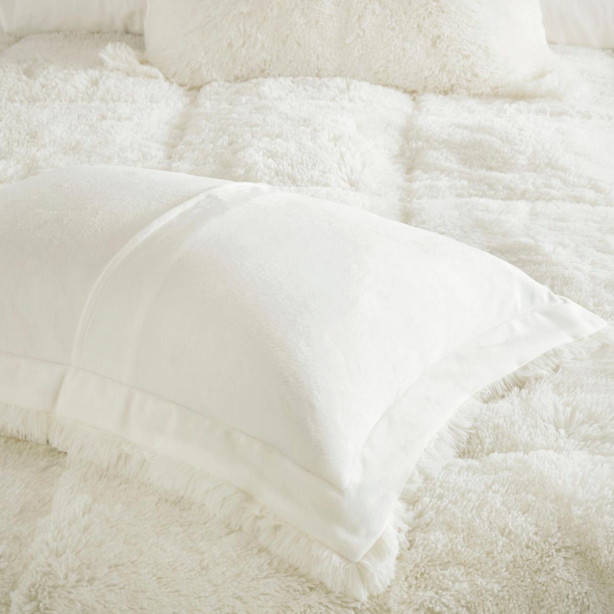 https://i02.hsncdn.com/is/image/HomeShoppingNetwork/rocs1200/intelligent-design-malea-shaggy-faux-fur-comforter-set--d-20191011181327703~9293528w_alt4.jpg