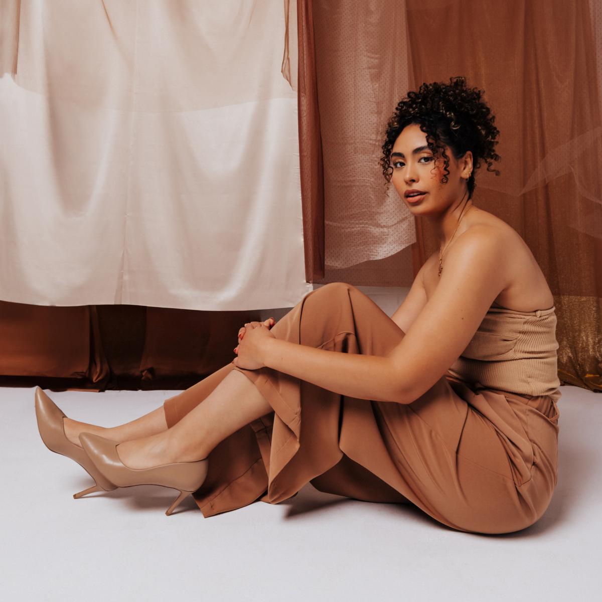 Journee Collection レディース Tru Comfort Foam〓 Jeselia サンダル, ブルー, 24. 並行輸入品 | Journee Collection レディース Tru Comfort Foam™ Lindsay