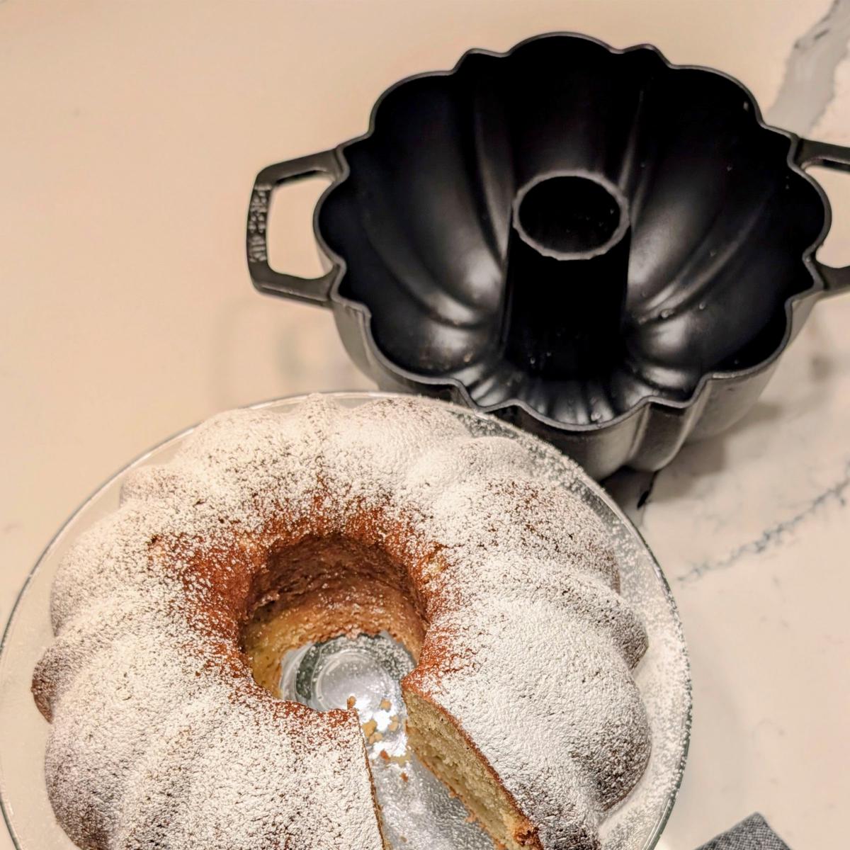 Kitchen HQ 12-Cup Cast Iron Ceramic Nonstick Bundt Pan