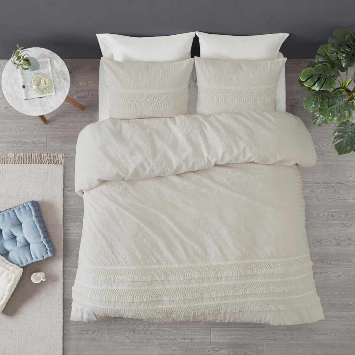 Madison Park Amaya 3-Pc Seersucker Duvet Cover Set Ivory King/Cal