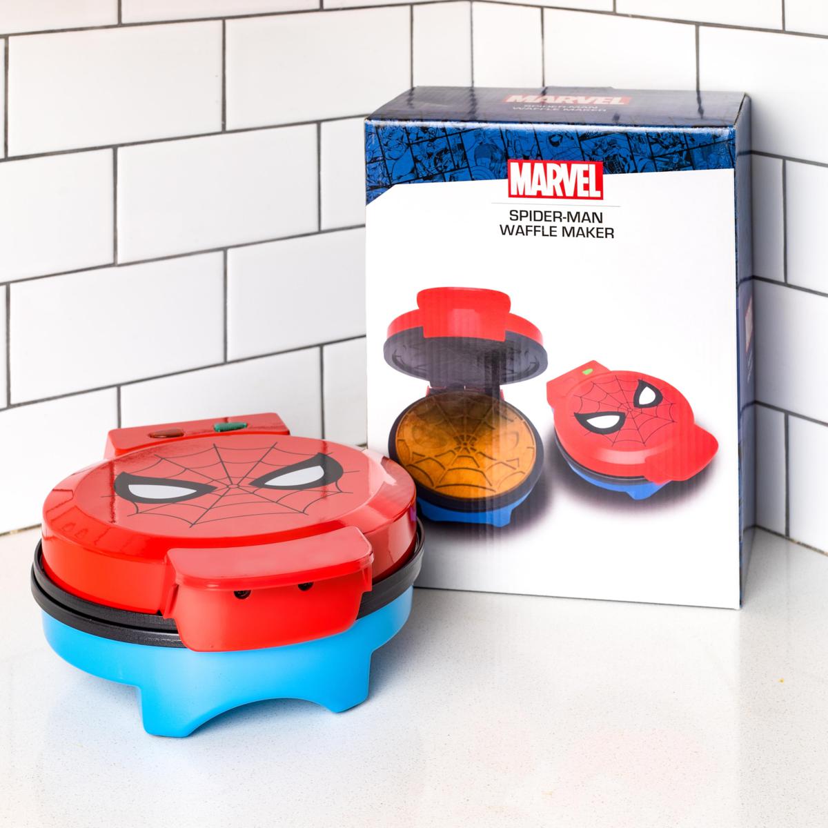 https://i02.hsncdn.com/is/image/HomeShoppingNetwork/rocs1200/marvel-spider-man-waffle-maker-d-20211216150643443~20034035w_alt1.jpg