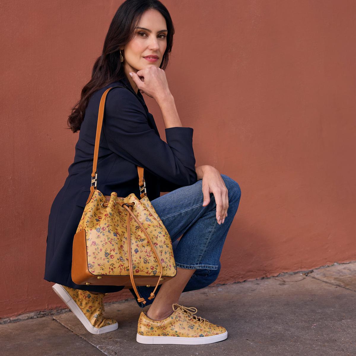 バナリパ フラワーバック レア Patricia Nash Norwich Leather Crossbody Bag-Marigold Harvest-NWT
