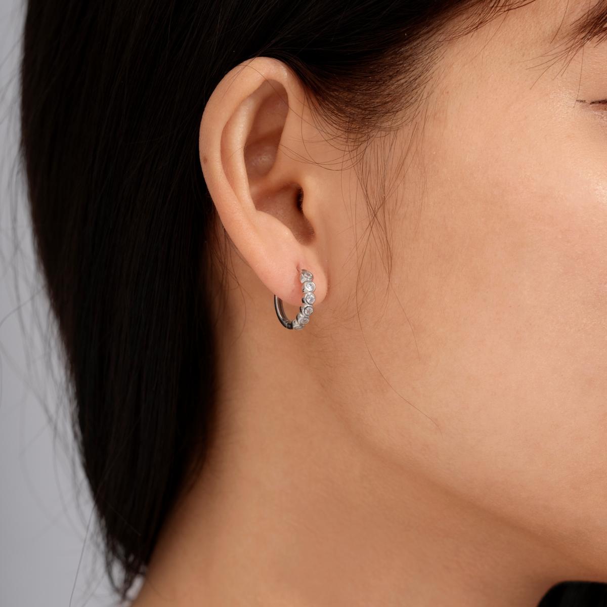 イヤリング Hashtag DDD HBird Joint Earrings Round Diamond J Hoop Earrings – My Bridal Ring