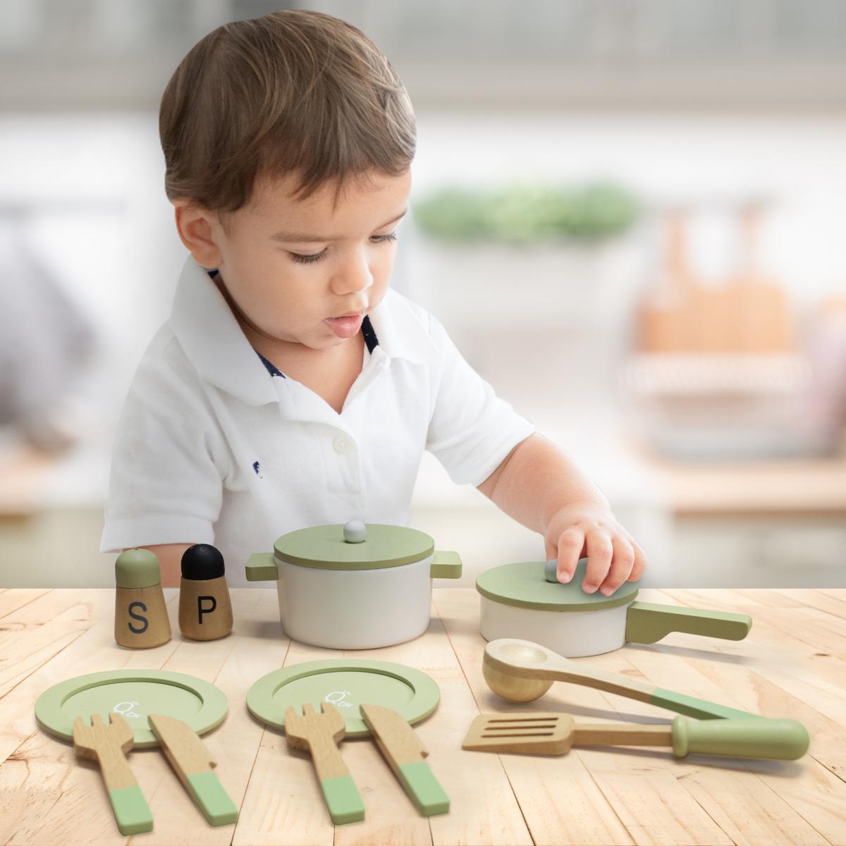 Wooden Pots & Pans Kitchen Set. Kids Toy