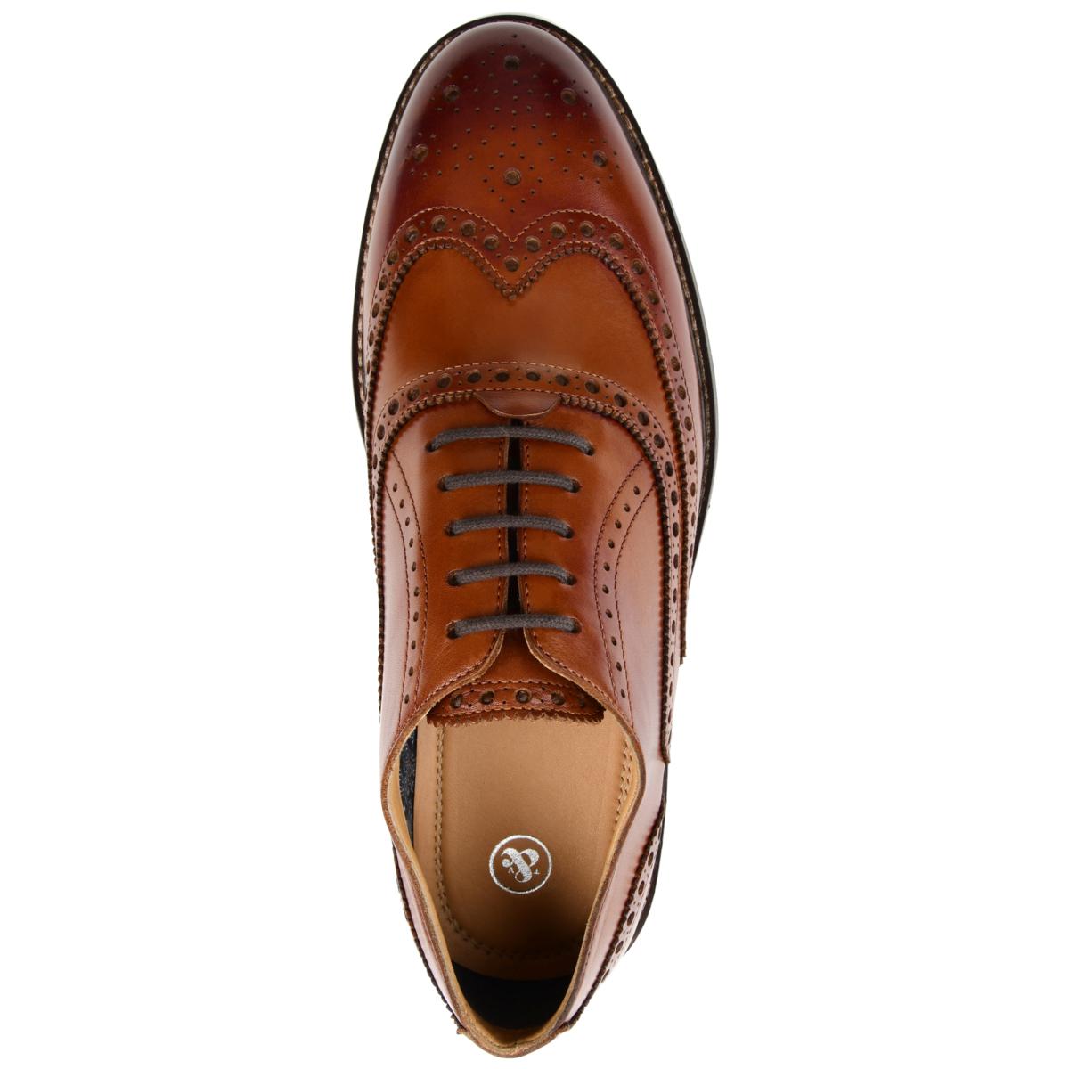 Wide on sale wingtip shoes