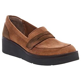 Bzees Fast Track Machine Washable Loafer