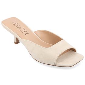 Journee Collection Larna Pump