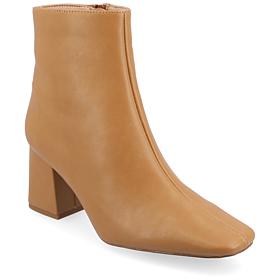 Journee Collection Women's Tru Comfort Foam Haylinn Booties