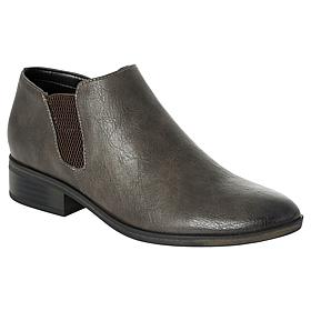 Naturalizer® Respect Zipper Bootie