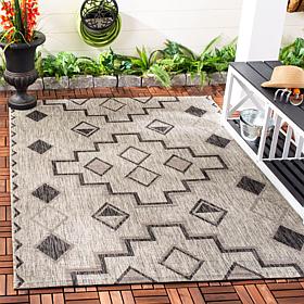 Safavieh Courtyard Aidan 5'-3" X 7'-7" Indoor/Outdoor Rug
