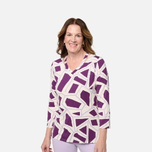 Geometric print shirt with 3/4 length sleeves