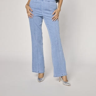 Light wash straight leg jean