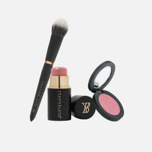 Loves getting glam